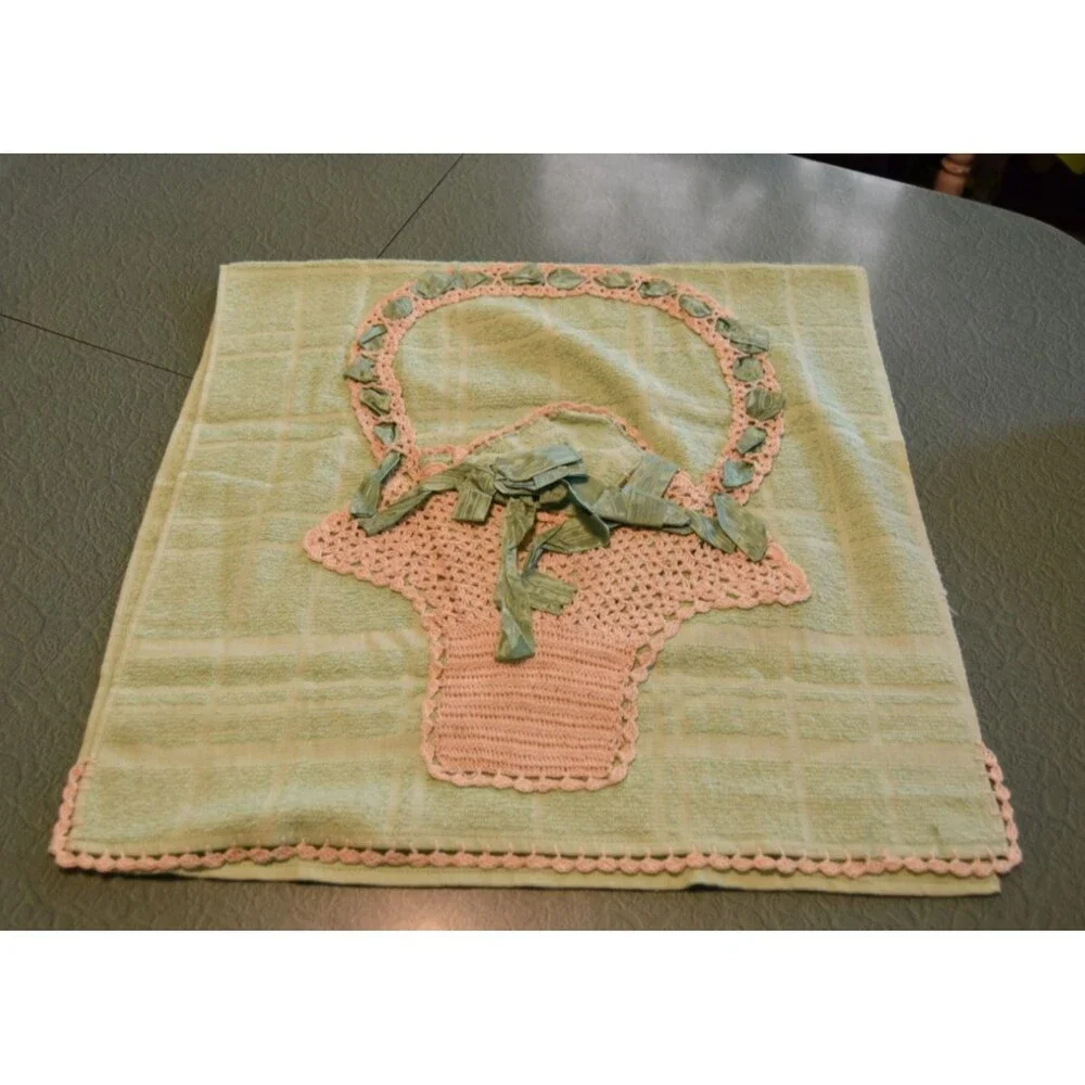 Vintage Cannon Mills Bath Towel Dry Fast Green Green Embroidered Basket